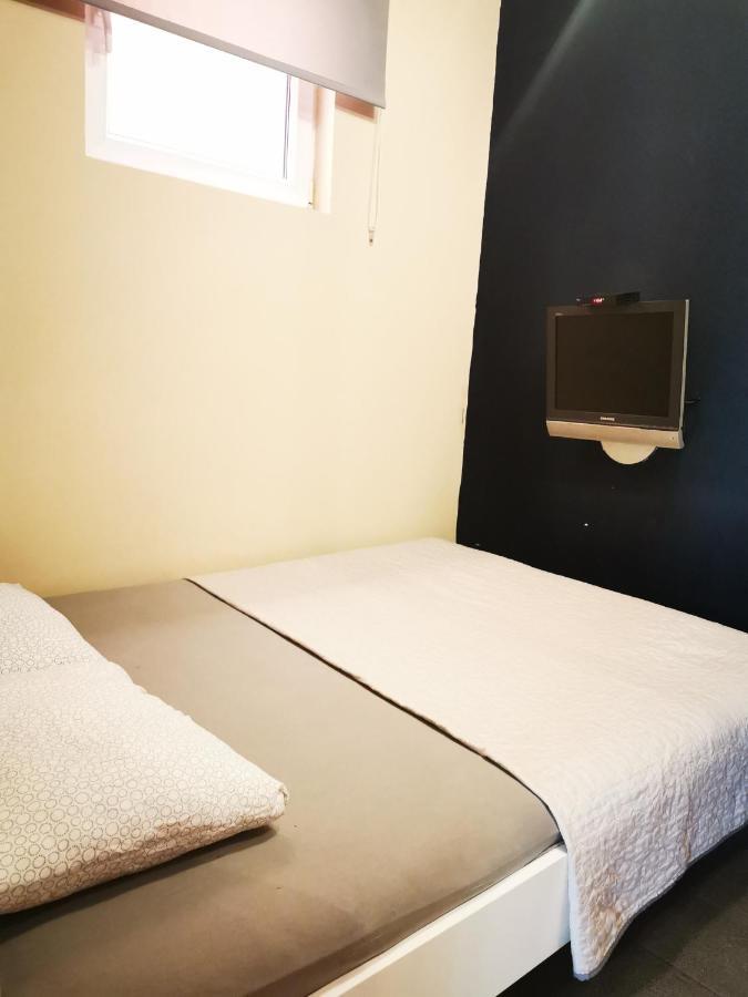 Nest Hotel Beograd Ngoại thất bức ảnh
